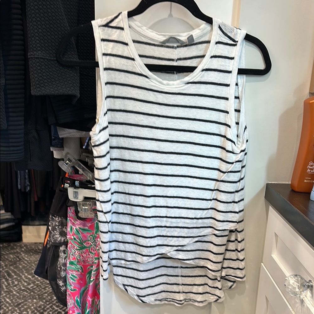 Athleta zephyr striped tank size small